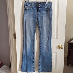 Delia's Bailey boot cut jeans, light wash, low rise, 3/4R (juniors), 31" inseam